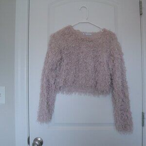 ✨ Zara Fuzzy Cropped Sweater – Cozy & Chic